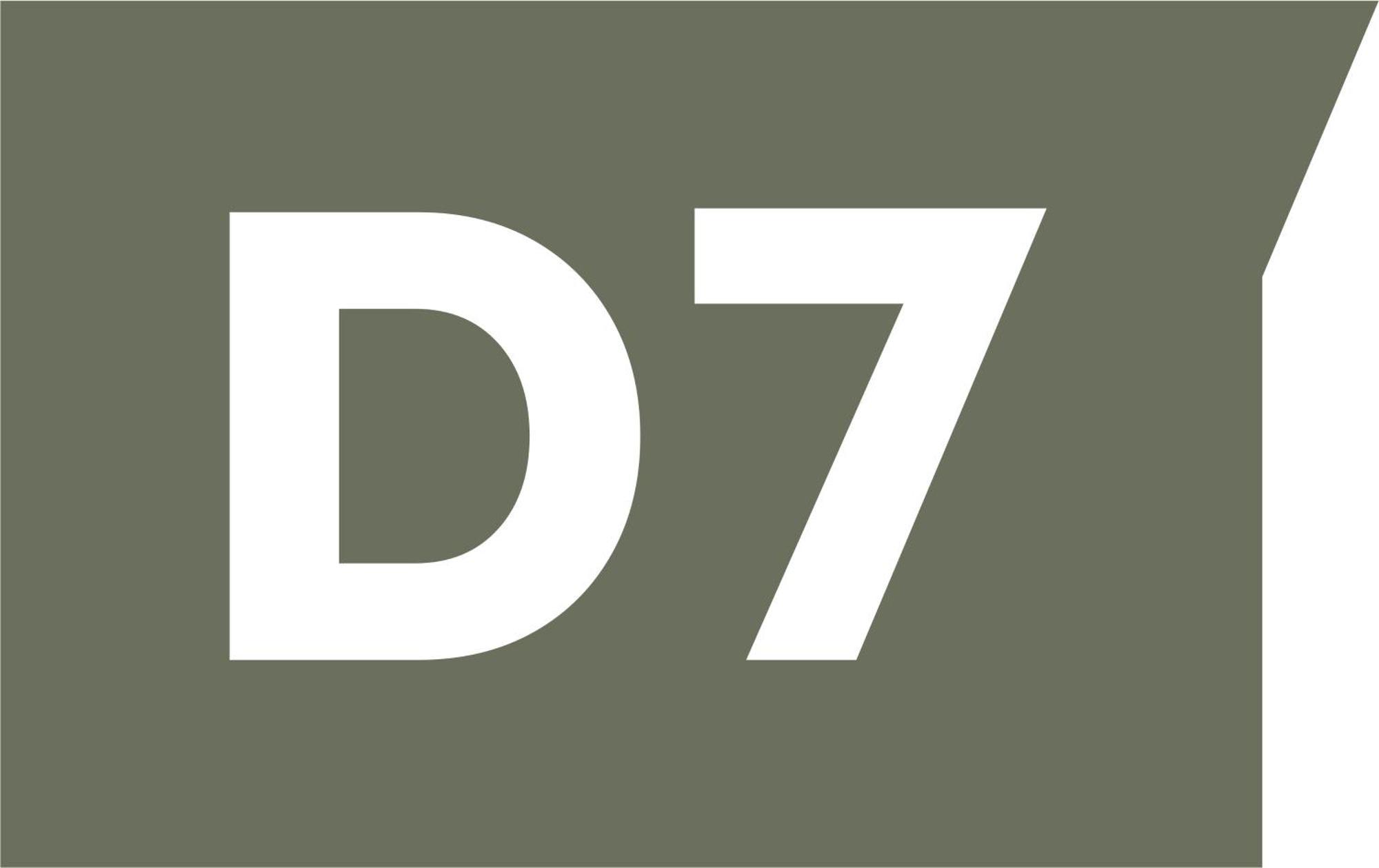 D7 *